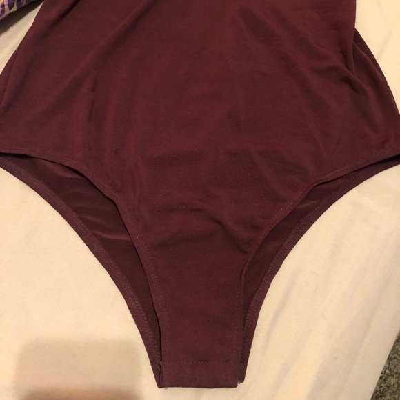 Deep purple strappy bodysuit - Picture 3 of 4